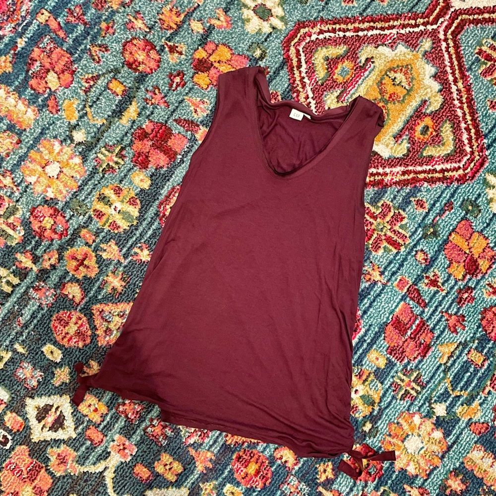 GAP Maroon VNeck Tank Top